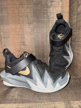 Nike Kids Black and Gold Basketball Sneakers with Strap-size 12
